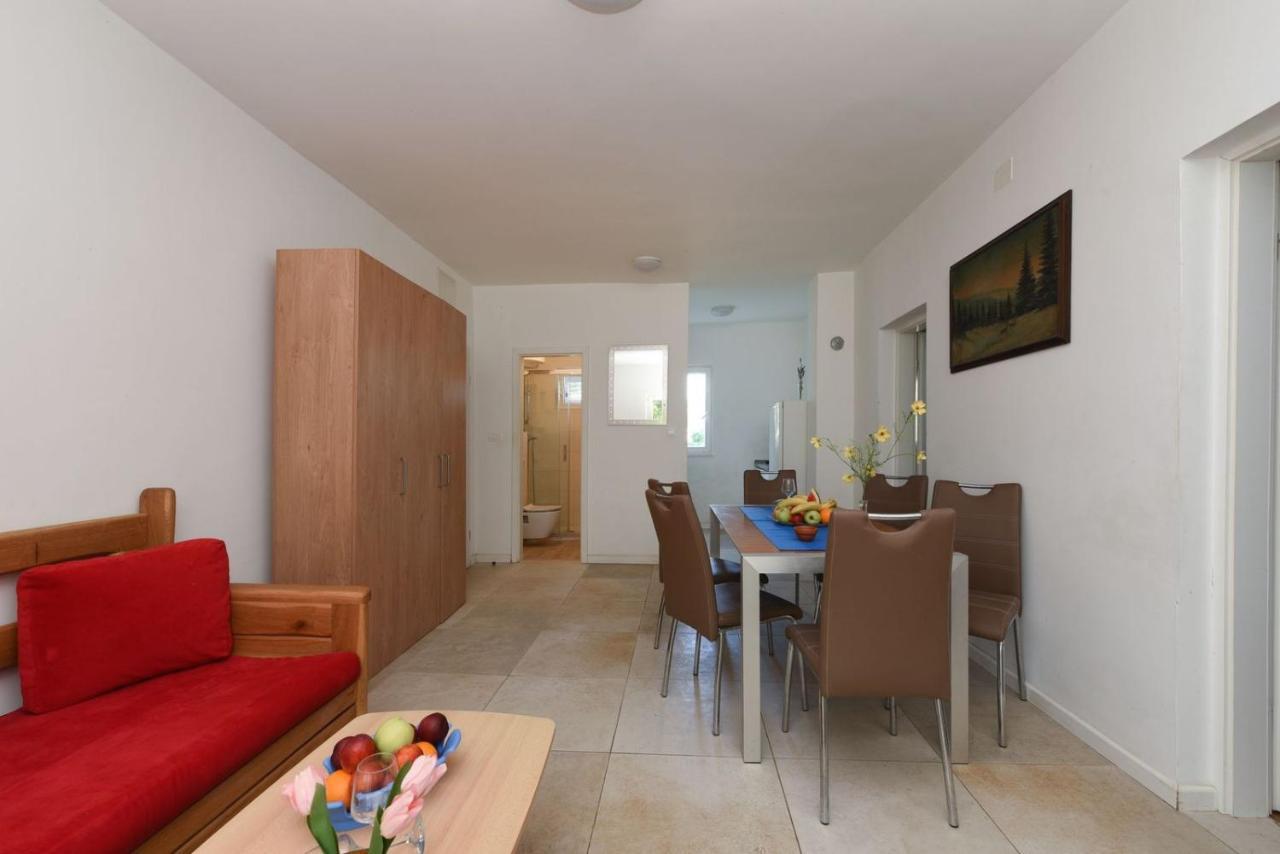Apartments Bibinje By The Beach Exterior photo