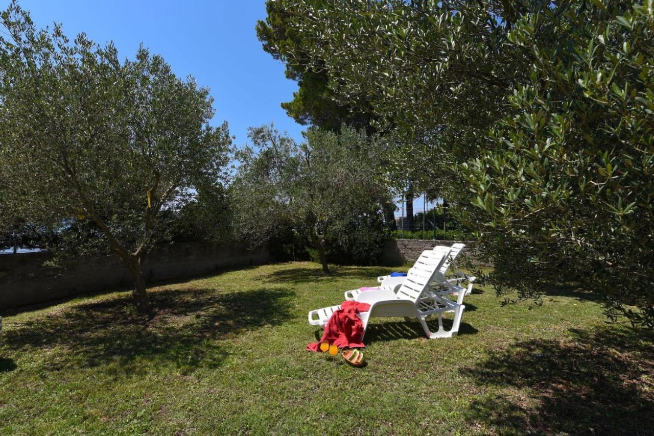 Apartments Bibinje By The Beach Exterior photo