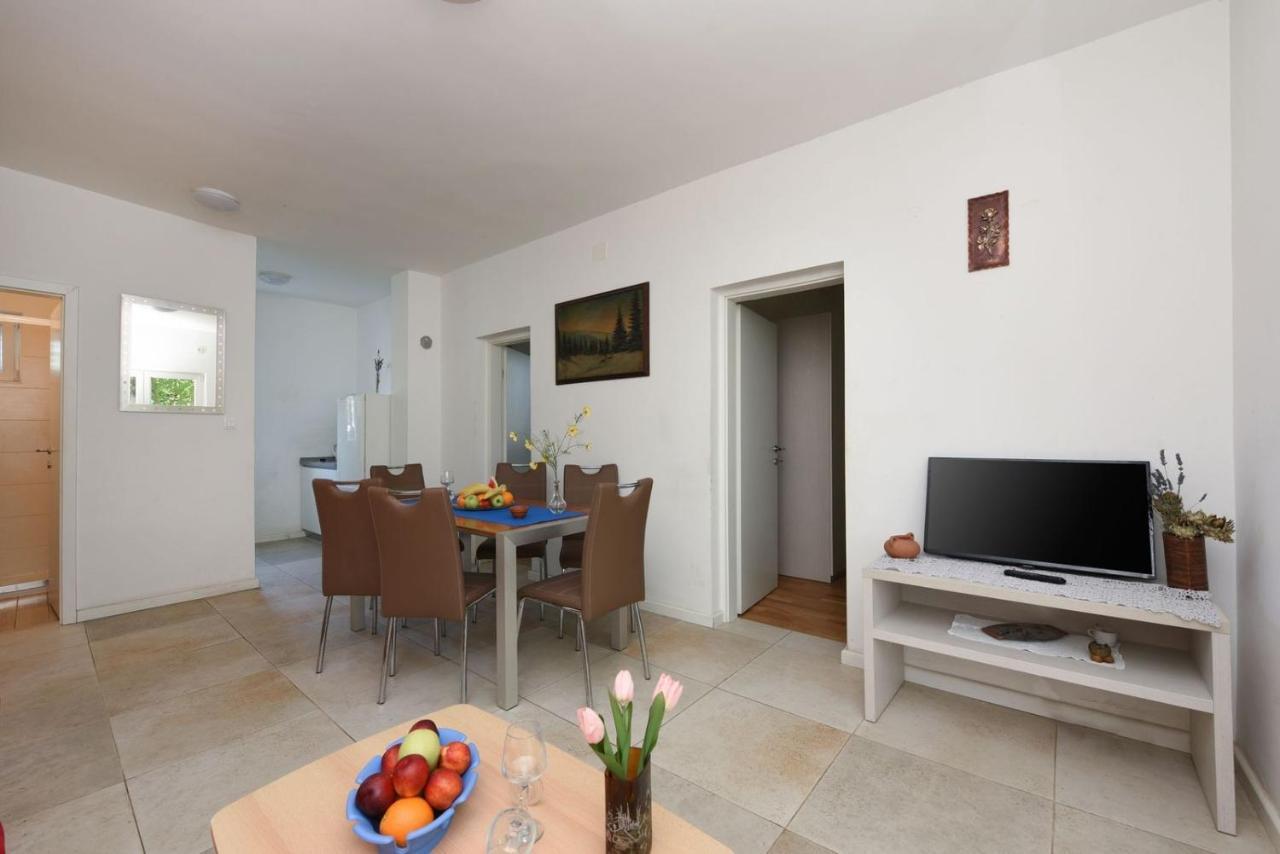 Apartments Bibinje By The Beach Exterior photo
